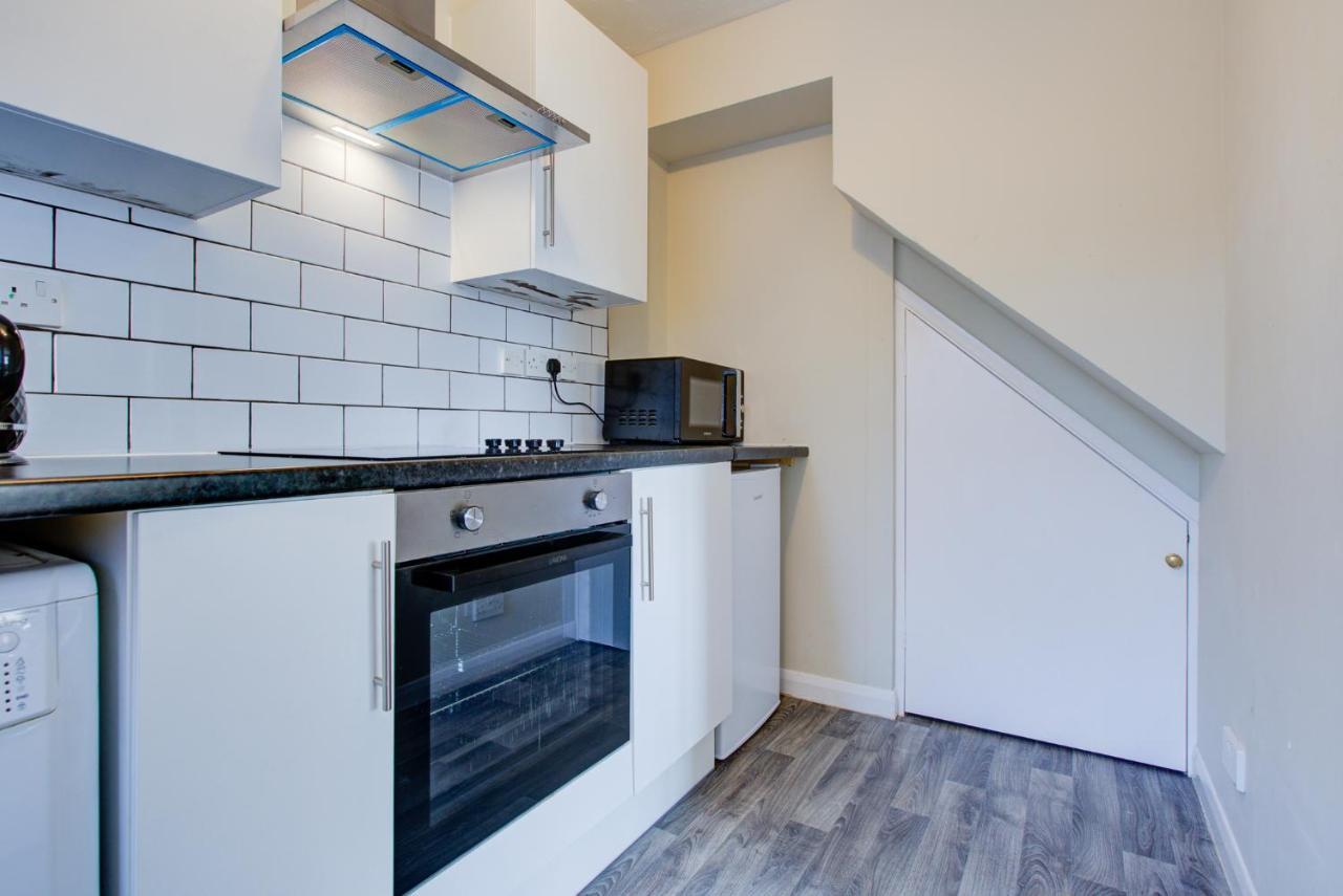 Windsor Burnham Ascot Haven Sleeps 4 Villa Slough Buitenkant foto