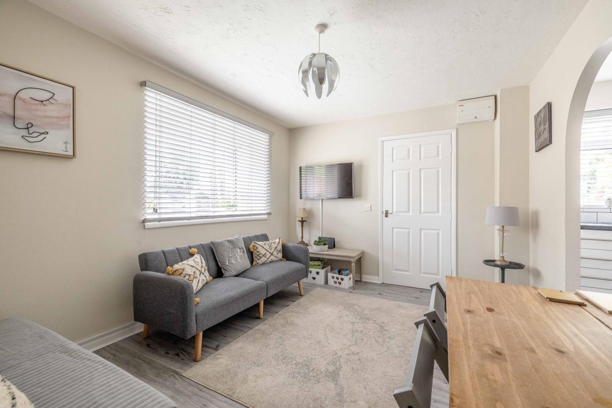 Windsor Burnham Ascot Haven Sleeps 4 Villa Slough Buitenkant foto
